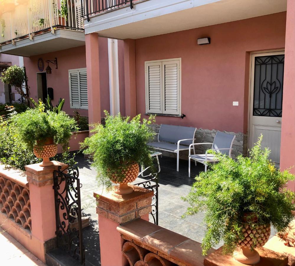 La Ginestra Hotel Giardini Naxos Ngoại thất bức ảnh