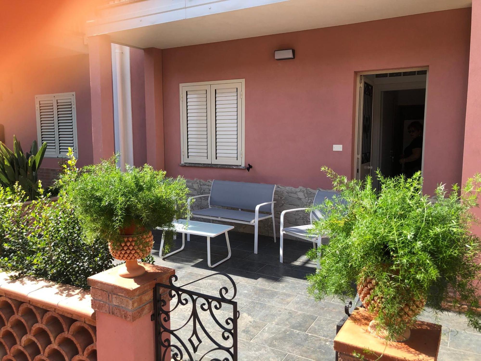 La Ginestra Hotel Giardini Naxos Ngoại thất bức ảnh