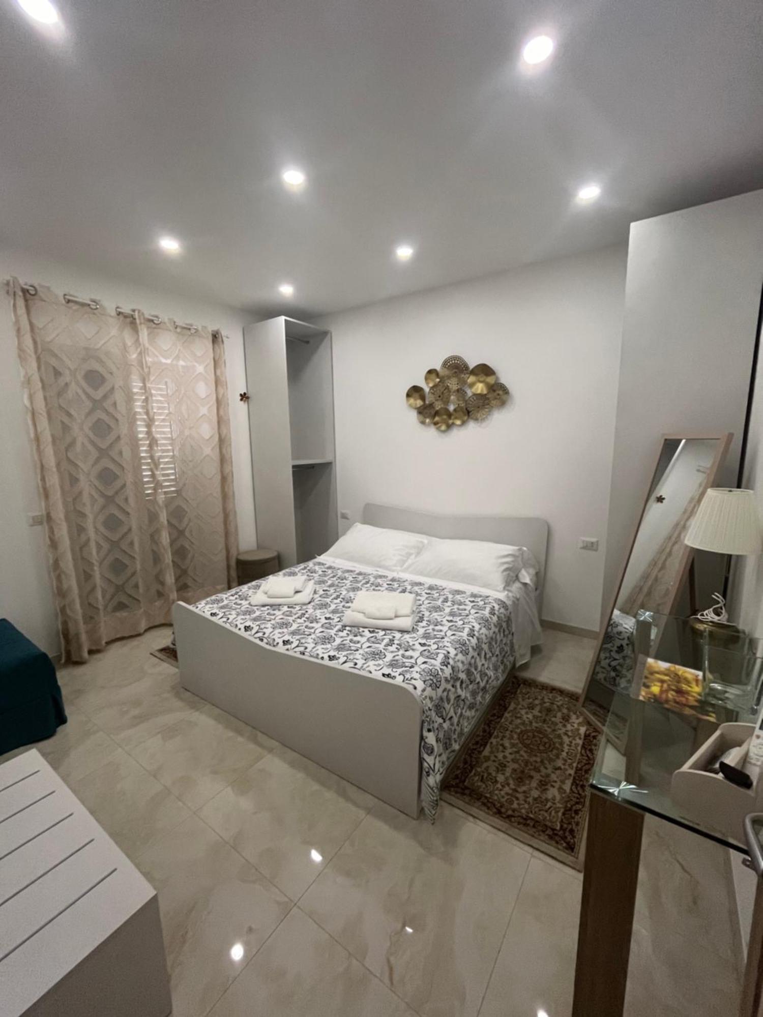 La Ginestra Hotel Giardini Naxos Ngoại thất bức ảnh
